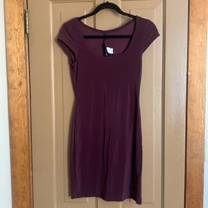 Hourglass violet short dress